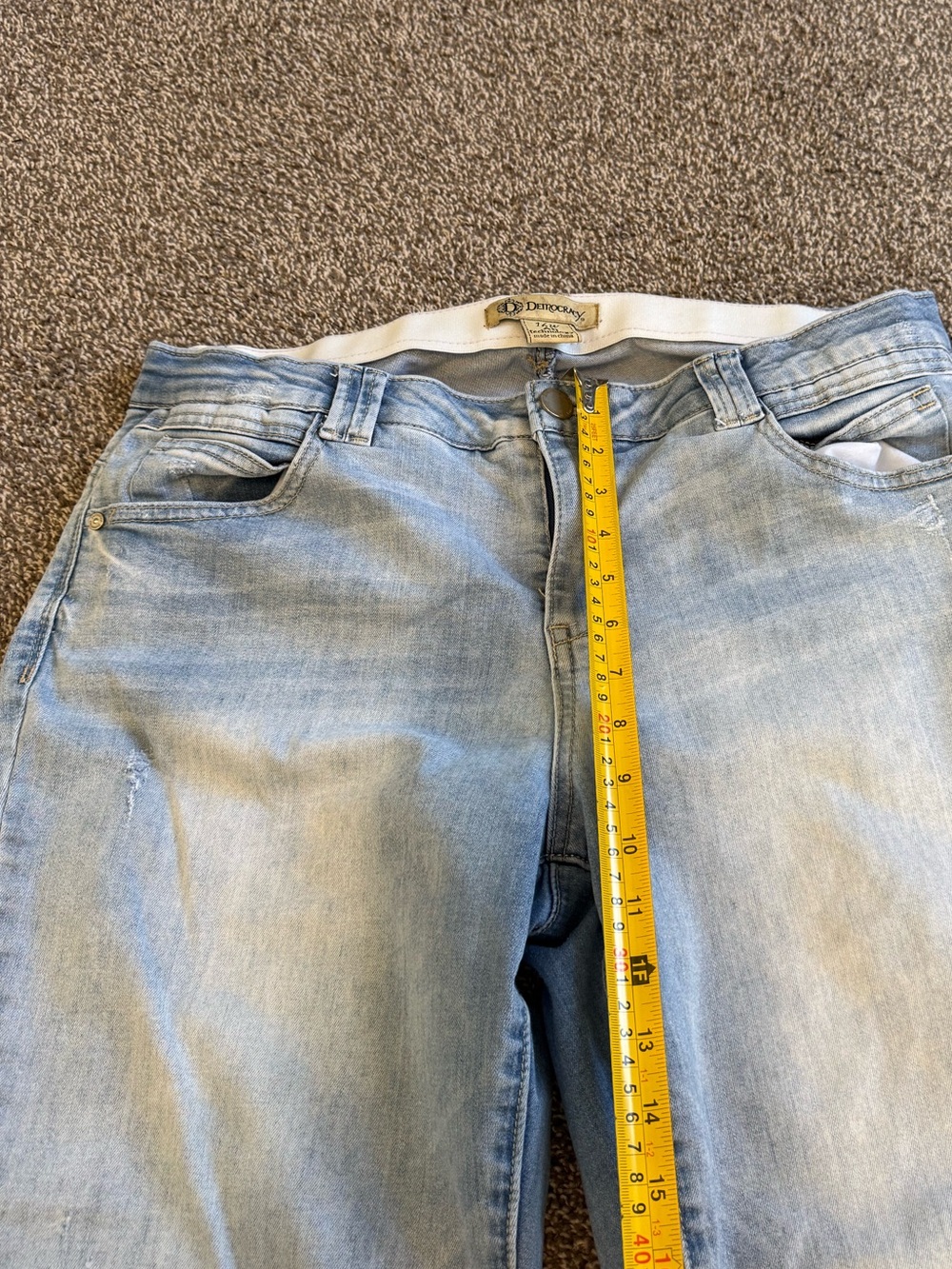 Democracy Jeans - Picture 4 of 6